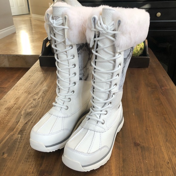 🎁UGG Adirondack Tall III Snake White Boots - Picture 3 of 8